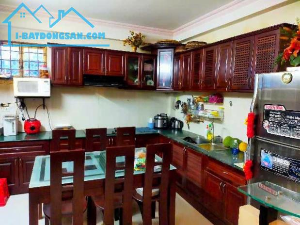 Bán Nhà Đường Số 2,BHHA,Bình Tân,Giáp Mã Lò 112m2 - 8m x 16m - 3 Tầng - 9,4 Tỷ TL - 2