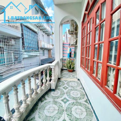 Hẻm Xe Hơi, Ngay Emart 2 Phan Huy Ích, 2 Tầng, Ngang Gần 6m, Chỉ 5 Tỉ Hơn - 3