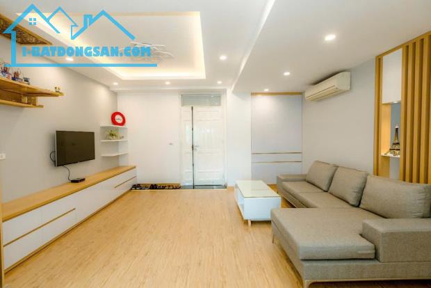 Bán căn hộ chung cư 90m2 6,4 tỷ Trần Thái Tông, Thành Thái - 2