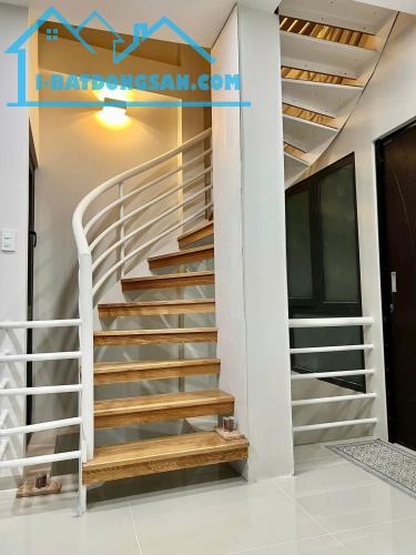 MTKD Nguyễn Hữu Tiến Tân Phú BTCT 3 Lầu - Mới Đẹp - 160m2 Giá 17.9 Tỷ - 3
