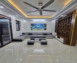 Trung tâm Hoàng Mai - nhà đẹp sân rộng sạch sẽ , dt 40M giá 5.8 tỷ SĐ nở hậu