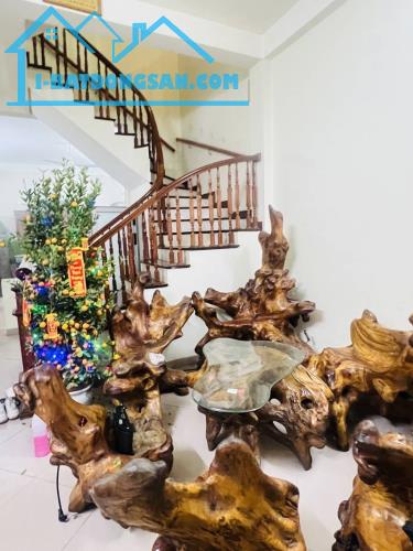 📣📣📣TRUNG TÂM ĐỐNG ĐA - THÁI HÀ , NHÀ TRÊN MẶT NGÕ THÔNG - OTO ĐỖ CỬA - LÔ GÓC 3 MẶT THO - 5