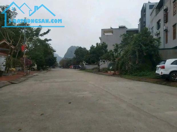 Chính chủ bán gấp 195m Đất sổ đỏ lâu dài, Hà Khánh Hạ Long 13m mặt tiền - 1