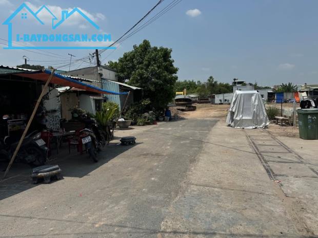 CHÚ VIỆT GỬI BÁN LÔ ĐẤT MT.ĐƯỜNG CHỢ VIỆT KIỀU ĐẸP 200M2 SHR 680TR - 4
