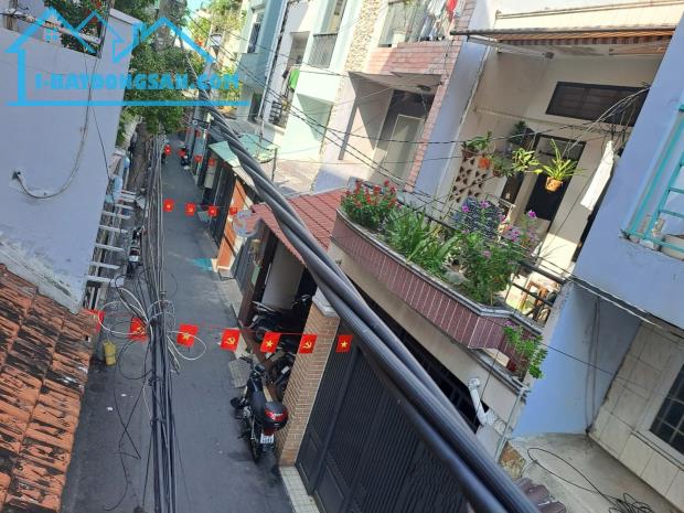 7 TỶ HƠN - HẺM Ô TÔ NGAY TRIỂN LÃM TÂN BÌNH - SÁT MẶT TIỀN - DT 4*11M ĐÚC 2 TẤM - MỞ VP CT