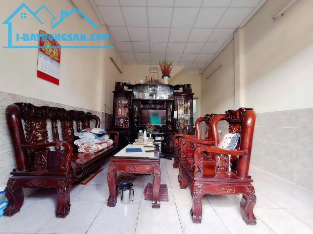7 TỶ HƠN - HẺM Ô TÔ NGAY TRIỂN LÃM TÂN BÌNH - SÁT MẶT TIỀN - DT 4*11M ĐÚC 2 TẤM - MỞ VP CT - 1