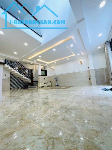 Bán nhà P5 Tân Bình, Phạm Văn Hai, không lộ giới ngang tận 7m, 5 tầng, 11 tỷ