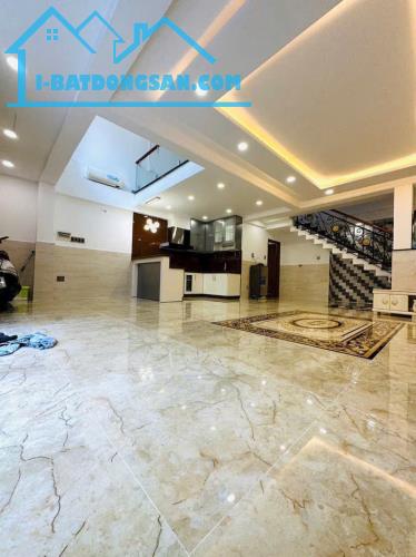 Bán nhà P5 Tân Bình, Phạm Văn Hai, không lộ giới ngang tận 7m, 5 tầng, 11 tỷ - 1