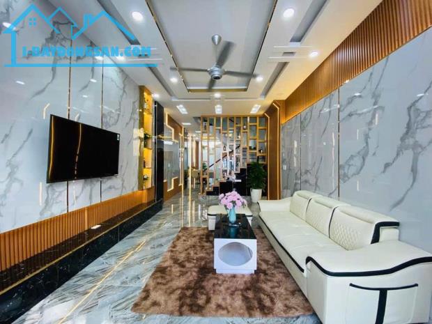 Bán nhà ở đường Trần Quốc Toản, phường Võ Thị Sáu, quận 3, giá 3 tỷ 100 triệu - 1