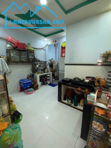 7 TỶ HƠN - NHÀ Ở AN CƯ QUẬN 11 - HẺM LẠC LONG QUÂN - DT 4*17M ĐÚC 2 TẤM - 4PN ĐẸP - 1