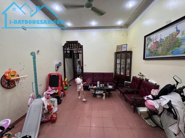 Bán Nhà Mặt Phố Quận Hoàn Kiếm 40m6T MT4m Vỉa Hè 6m 1 SỔ 1 CHỦ 43 Tỷ Lý Đạo Thành. - 1