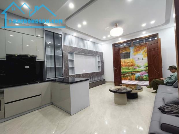 SIÊU HÓT PHỐ NGỌC LÂM- LÔ GÓC 3 MẶT THOÁNG, 60M2 -Ô TÔ ĐỖ CỬA, FULL NT, HƠN 12 Tỷ, - 1