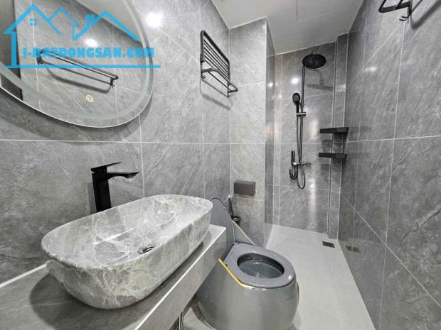 SIÊU HÓT PHỐ NGỌC LÂM- LÔ GÓC 3 MẶT THOÁNG, 60M2 -Ô TÔ ĐỖ CỬA, FULL NT, HƠN 12 Tỷ, - 4