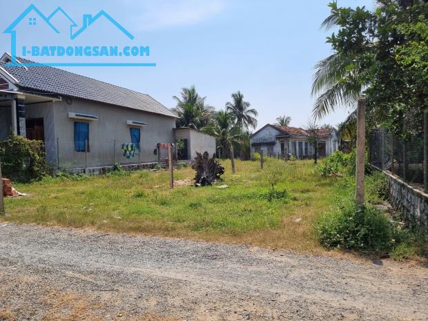 đất dân cắt bán 2 lô cạnh đường liên thôn Ninh An  Ninh Hòa 0985451850