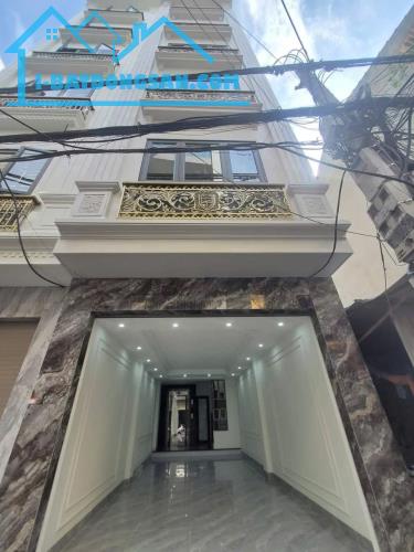 Bán nhà Phạm Văn Đồng, 47m2, phân lô, ô tô, nội thất lung linh,  nhỉnh 8tỷ.