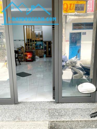 bán nhà HXH Thoại Ngọc Hầu,Tân Phú 38m2,4 tầng,giá chỉ 6.4T - 5