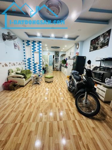5.5 TỶ - NHÀ HẺM TRƯỜNG SA QUẬN 3 - SÁT MẶT TIỀN - 45M2 ĐÚC 2 TẤM ĐẸP