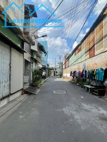 NHÀ ĐẸP Ở NGAY - 2 TẦNG - KHU TÊN LỬA - HẺM XE HƠI TRÁNH THÔNG - ĐANG CHO THUÊ 12TR/tháng - 5