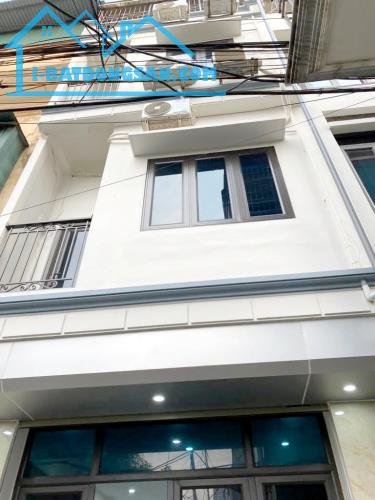 BÁN NHÀ LẠC LONG QUÂN- TÂY HỒ- 5 TẦNG MỚI ĐẸP Ở NGAY- TẦNG 1 PHÒNG KHÉP KÍN- 40M  HƠN 7 TỶ