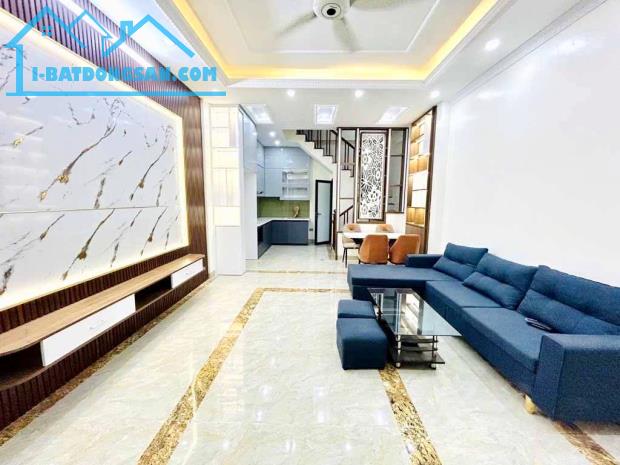 BÁN NHÀ LẠC LONG QUÂN- TÂY HỒ- 5 TẦNG MỚI ĐẸP Ở NGAY- TẦNG 1 PHÒNG KHÉP KÍN- 40M  HƠN 7 TỶ - 1
