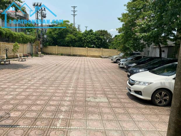 Chính chủ (tìm MG) cho thuê lâu dài, giá hạt dẻ nhà 5 tầng mặt ngõ to như phố - 3 mặt - 4