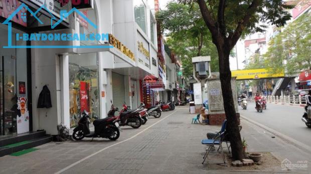 Cho thuê nhà Mặt Phố Thái Hà KD bất chấp 2 tầng x 55m2, thông sàn