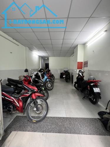 Bán căn hộ dịch vụ Bình Tân, đường số 11, 760m2, 2 mặt tiền, 4 lầu, chỉ 7.X tỷ