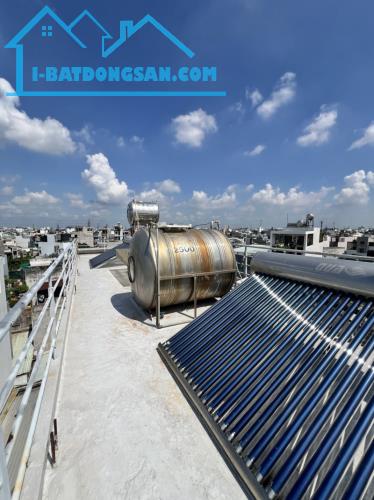 Bán căn hộ dịch vụ Bình Tân, đường số 11, 760m2, 2 mặt tiền, 4 lầu, chỉ 7.X tỷ - 2