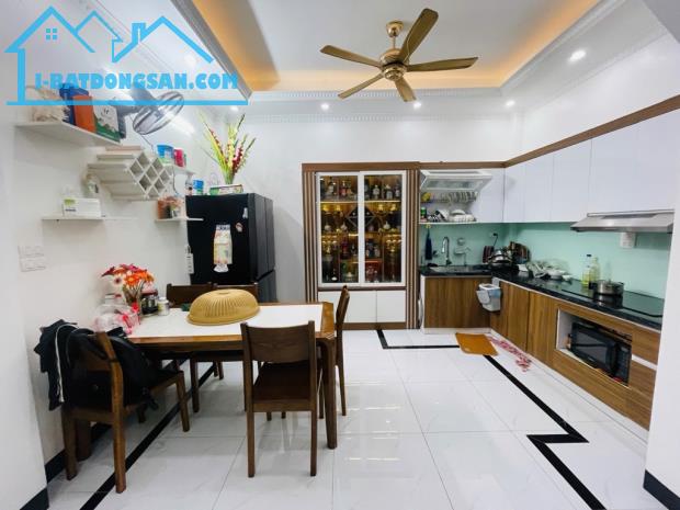 SIÊU PHẨM, PHÚ MINH BẮC TỪ LIÊM 40M X 5T, Ô TÔ, NGÕ THÔNG, FULL NT 7,4 TỶ.