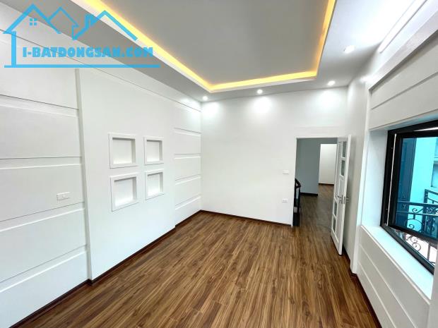 Bán nhà Ngọc Trục, Đại Mỗ, Nam Từ Liêm nhà đẹp ô tô đỗ cửa dt 43m 5t mt 4,5m giá 6,8 tỷ