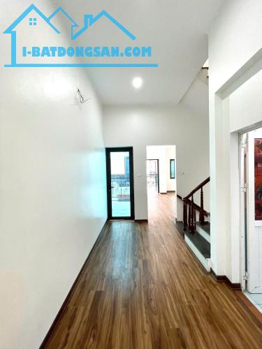 Bán nhà Ngọc Trục, Đại Mỗ, Nam Từ Liêm nhà đẹp ô tô đỗ cửa dt 43m 5t mt 4,5m giá 6,8 tỷ - 3