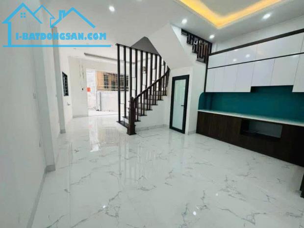 NHÀ MỚI BÙI XƯƠNG TRẠCH - Ở NGAY DT 41m2 6 tầng mặt tiền 4.5m Giá 8.65 tỷ