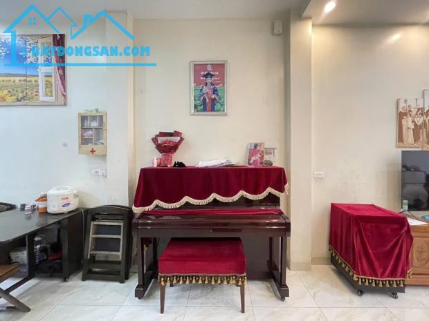 BÁN NHÀ MẶT NGÕ Ô TÔ TẢI, PHỐ QUANG TIẾN – 68M2 x 4 TẦNG – CHỈ CÁCH PHỐ PHÚ ĐÔ 700M – GIÁ - 1