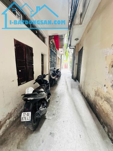 Bán nhà riêng Liên Mạc, Bắc Từ Liêm, 33m, ngõ thông gần ô tô, nhỉnh 3 tỷ