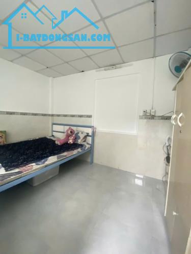 Nhà rộng ô tô đỗ cửa, Phú Thọ Hòa gần UB Quận, 3.9 tỷ - 3