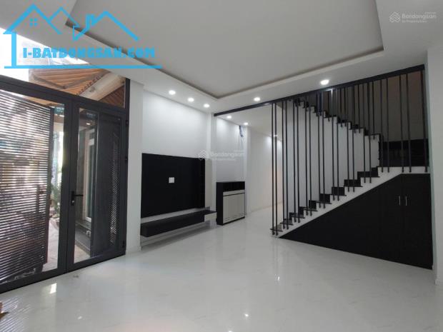 Bán nhà Nguyễn Tri Phương, Q.10, diện tích khủng 180m2, giá 7.2 tỷ - 2
