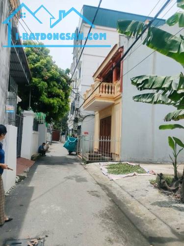 Hót 55m2 giá chỉ hơn 3 tỷ  đất vuông vắn trước nhà ô tô tránh 20 m ra đường 2 ô tô tải trá - 2