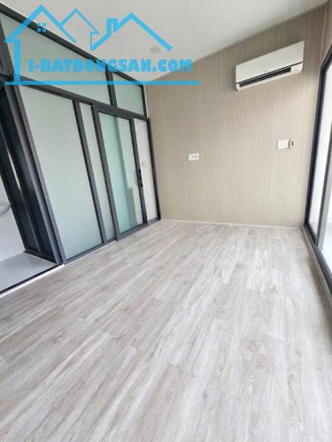 Nhà góc mới 3 tầng sát đường Nguyễn Duy P12Q8. Giá: 3.6 tỷ TL - 2