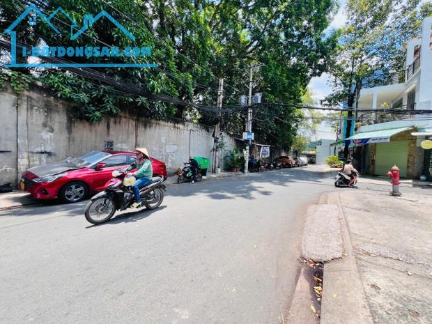 Mặt tiền hẻm 10m – Cống Lỡ - P15- Tân Bình – 4.5x18m – 4 tầng – Giá 10.7Tỷ