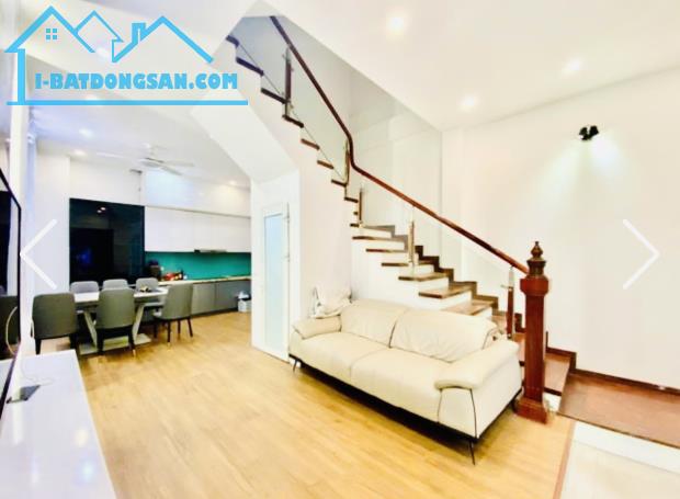 NÓNG HỔI!!!BÁN NHÀ TT MỄ TRÌ-41M-5T-6P.NGỦ-FULL NỘI THẤT-Ô TÔ ĐỖ CỔNG-CHỈ HƠN 8 TỶ
