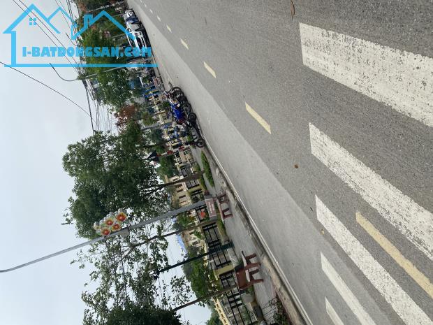Bán mảnh đất siêu đẹp, view hồ, ô tô chạy quanh đất tại Đại Đồng Đại Mạch Đông Anh - 1