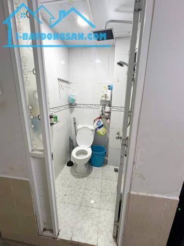 Nhà 2 tầng hẻm thông gần mặt tiền Nguyễn Duy P9Q8 - 3