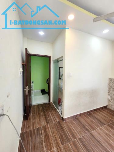 Nhà góc 4 tầng hẻm thông Nguyễn Trãi P2Q5. Giá 6.38 tỷ - 3