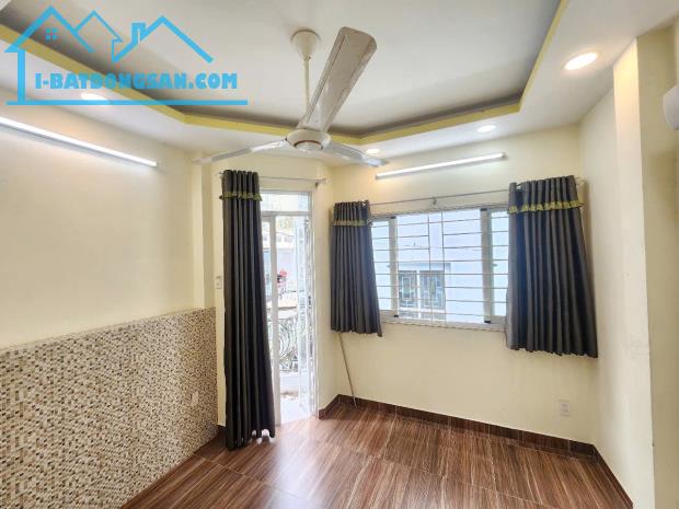 Nhà góc 4 tầng hẻm thông Nguyễn Trãi P2Q5. Giá 6.38 tỷ - 4