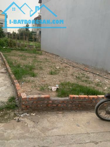 lô góc, ngõ thông, ô tô vào, gần đại lộ võ nguyên giáp, cầu nhât tân