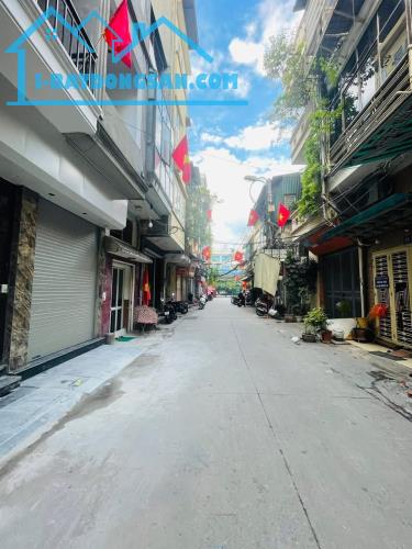 MẶT NGÕ LƯƠNG YÊN - 30M RA PHỐ - NGÕ ÔTÔ TRÁNH, KINH DOANH ĐỈNH - GIÁ 7 TỶ - 1
