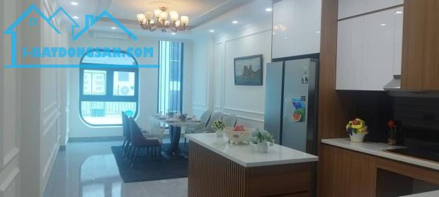 MẶT NGÕ NGUYỄN VĂN HUYÊN - 20M RA PHỐ - ÔTÔ VÀO NHÀ - GIÁ 19 TỶ - 2