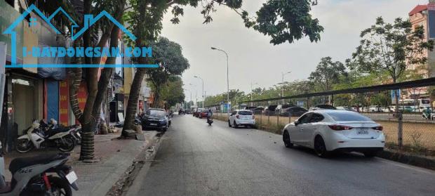 💥💥💥 CHỦ NHỜ BÁN NHÀ NGỌC TRÌ- 40m2- 5 Tầng- MT 6,5m- 7 Tỷ- Ô TÔ ĐỖ CỬA- 100m RA Ô TÔ TR - 3