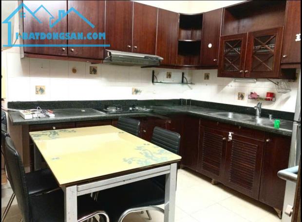 Cho thuê nhà ngõ phố Trần Khát Chân Hai Bà Trưng 25m x 4 tầng, giá 8tr/tháng