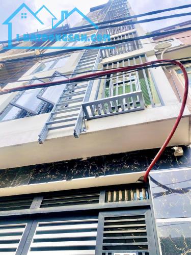 Siêu Phẩm Chung Cư Mi Ni Tân Triều, Triều Khúc, 104M2 9 Tầng Dòng Tiền 130Tr/Tháng 20,8 Tỷ